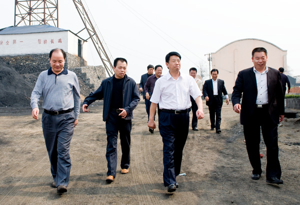 新密市委书记王铁良检查煤矿复工复产工作